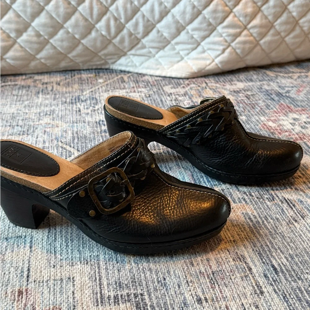 Frye Candice Black Leather Heels Mules Clogs Braided Strap with Buckle - Picture 10 of 10